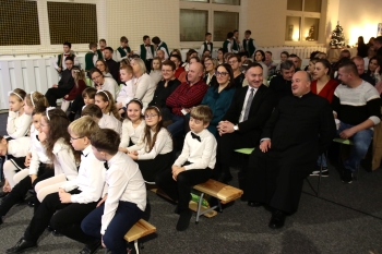 Spotkanie bożonarodzeniowe i V Koncert Kolęd i Pastorałek (112).JPG