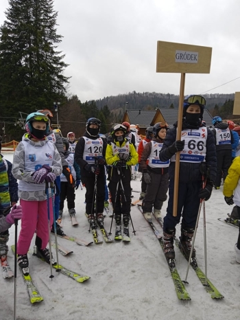 Zawody w Narciarstwie Alpejskim Cieniawa Ski 2022 (4)