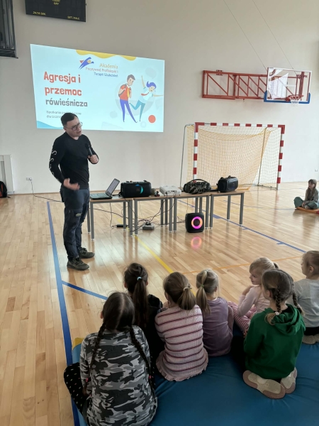 Warsztaty profilaktyczne ''Agresja i przemoc rówieśnicza''