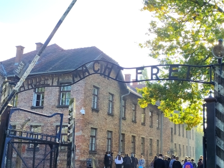 Wycieczka klasy VIII do Auschwitz - Birkenau...
